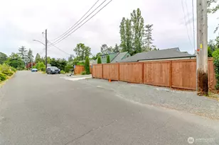 9610 Oak Ln SW, Lakewood, WA 98499 - Photo 6