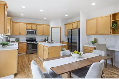14717 Madison Way, Lynnwood, WA 98087 - Photo 10