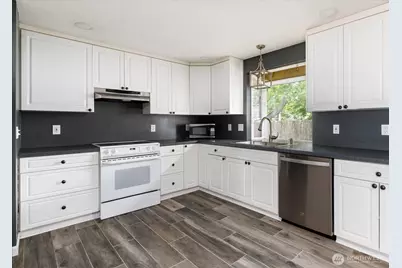 672 SE 4th Avenue, Oak Harbor, WA 98277 - Photo 12