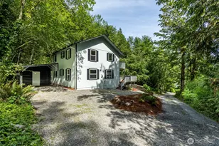 7605 NE Hidden Cove Rd, Bainbridge Island, WA 98110 - Photo 20