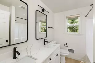 7605 NE Hidden Cove Rd, Bainbridge Island, WA 98110 - Photo 34