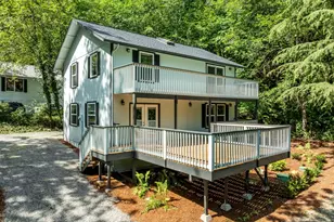7605 NE Hidden Cove Rd, Bainbridge Island, WA 98110 - Photo 16