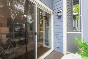 8800 20th Ave NE, Seattle, WA 98115 - Photo 28