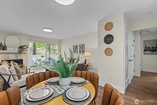 8800 20th Ave NE, Seattle, WA 98115 - Photo 6