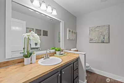 8800 20th Avenue NE #B208, Seattle, WA 98115 - Photo 14