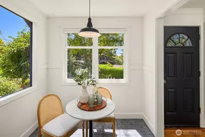 108 N 57th Street, Seattle, WA 98103 - Photo 12