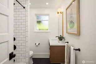 108 N 57th St, Seattle, WA 98103 - Photo 18