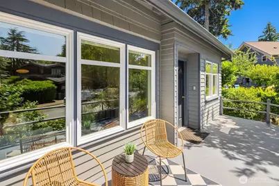 108 N 57th Street, Seattle, WA 98103 - Photo 4