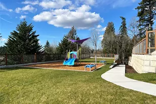 8499 137th Wy SE, Newcastle, WA 98059 - Photo 34