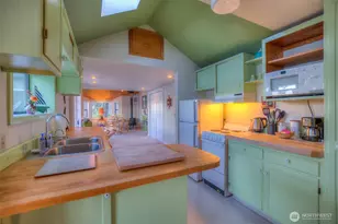 8278 Orcas Rd, Orcas Island, WA 98280 - Photo 12