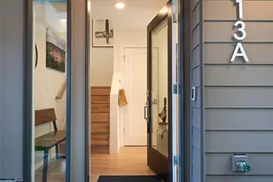 6313 9th Ave NE, Seattle, WA 98115 - Photo 4
