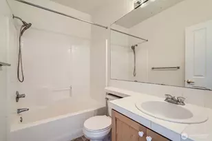 24036 SE 10th Ct, Sammamish, WA 98075 - Photo 18