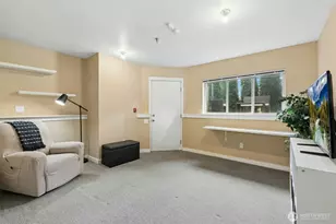 11560 Stone Ave N, Seattle, WA 98133 - Photo 18