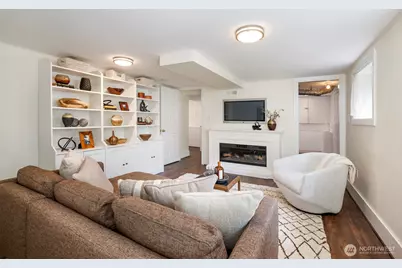 610 N 125th Street, Seattle, WA 98133 - Photo 18