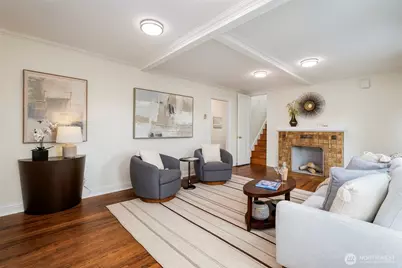 610 N 125th Street, Seattle, WA 98133 - Photo 2