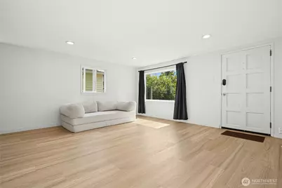 9520 2nd Avenue NW, Seattle, WA 98117 - Photo 4