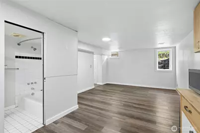 9520 2nd Avenue NW, Seattle, WA 98117 - Photo 18