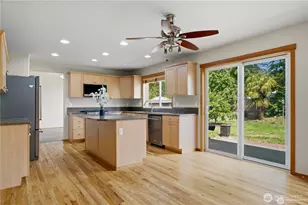 11902 SE 277th St, Kent, WA 98030 - Photo 4