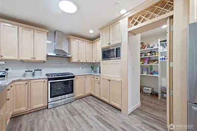 20910 Church Lake Drive E, Bonney Lake, WA 98391 - Photo 10