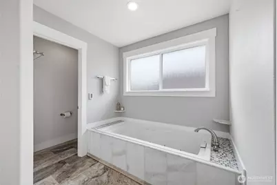 20910 Church Lake Drive E, Bonney Lake, WA 98391 - Photo 12