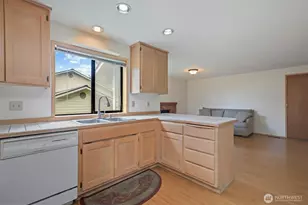 7030 67th Pl NE, Marysville, WA 98270 - Photo 10