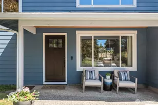 9210 171st Ave NE, Redmond, WA 98052 - Photo 2