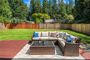 9210 171st Ave NE, Redmond, WA 98052 - Photo 32