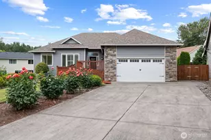 118 Peninsula, Kelso, WA 98626 - Photo 2
