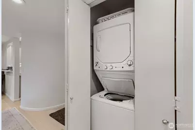 2134 Waverly Place N #103, Seattle, WA 98109 - Photo 14
