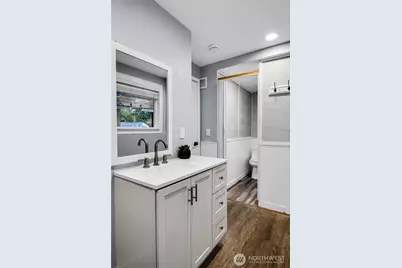 15836 43rd Avenue S, Tukwila, WA 98188 - Photo 24