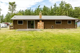 2047 Pine Wood Way, Oak Harbor, WA 98277 - Photo 34