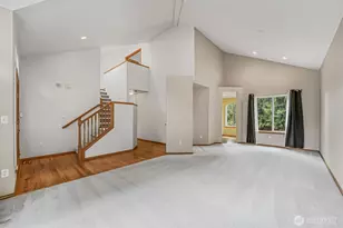 19810 11th St E, Lake Tapps, WA 98391 - Photo 2