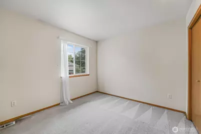 19810 11th Street E, Lake Tapps, WA 98391 - Photo 20