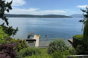 648 Lake Sammamish Ln NE, Bellevue, WA 98008 - Photo 2