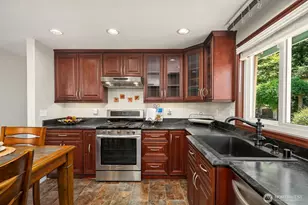 505 S 26th St, Renton, WA 98055 - Photo 10