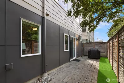 8765 15th Avenue NW, Seattle, WA 98117 - Photo 4