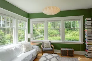 1557 Madrona Dr, Seattle, WA 98122 - Photo 4