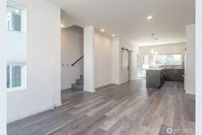12032 33rd Ave NE #F, Seattle, WA 98125 - Photo 6