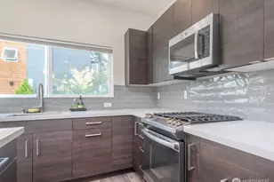 12032 33rd Ave NE, Seattle, WA 98125 - Photo 10
