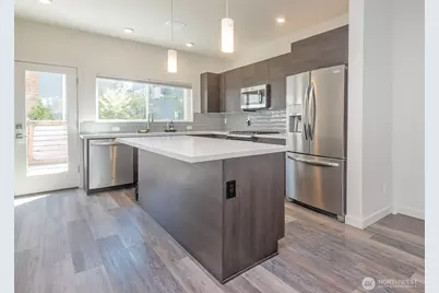 12032 33rd Ave NE #F, Seattle, WA 98125 - Photo 12