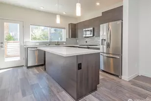 12032 33rd Ave NE, Seattle, WA 98125 - Photo 12