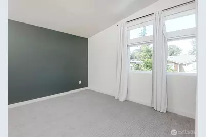 12032 33rd Ave NE #F, Seattle, WA 98125 - Photo 16