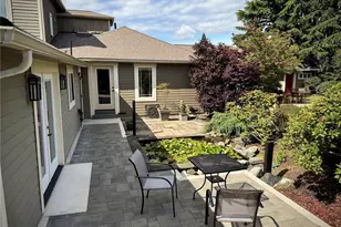 809 33rd St, Anacortes, WA 98221 - Photo 8