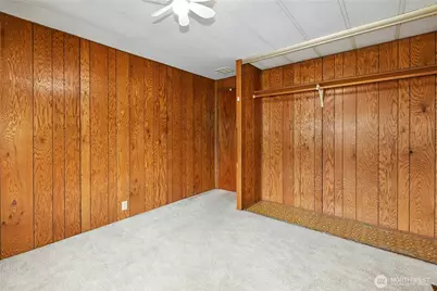 801 Walker Avenue, Oak Harbor, WA 98277 - Photo 18