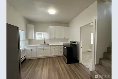 2519 Baker Avenue, Everett, WA 98201 - Photo 10