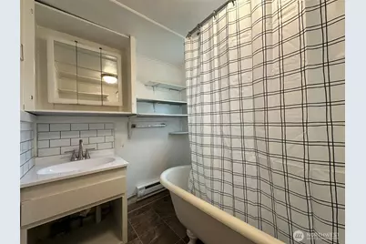 2519 Baker Avenue, Everett, WA 98201 - Photo 14