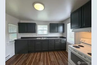 2519 Baker Avenue, Everett, WA 98201 - Photo 18