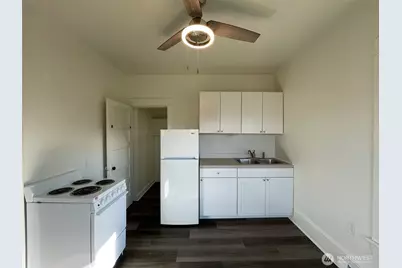 2519 Baker Avenue, Everett, WA 98201 - Photo 30