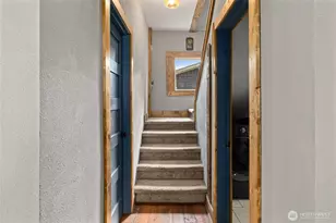 409 W Alaska Ave, Roslyn, WA 98941 - Photo 12