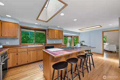 208 Hawthorn Road, Bellingham, WA 98225 - Photo 12